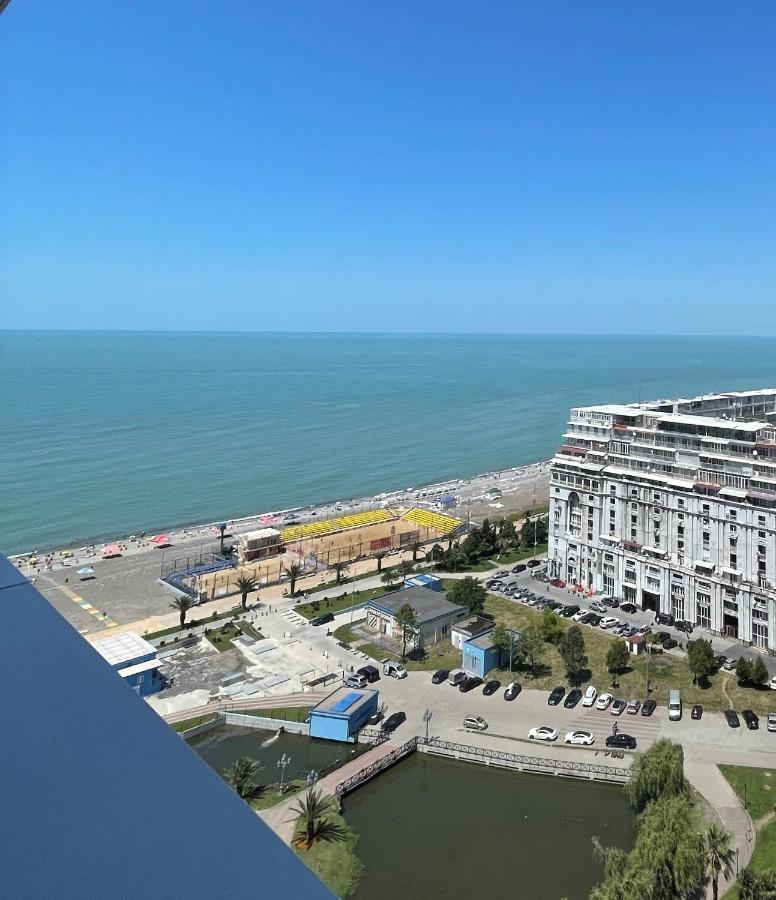 Batumi Continental Apartments Экстерьер фото